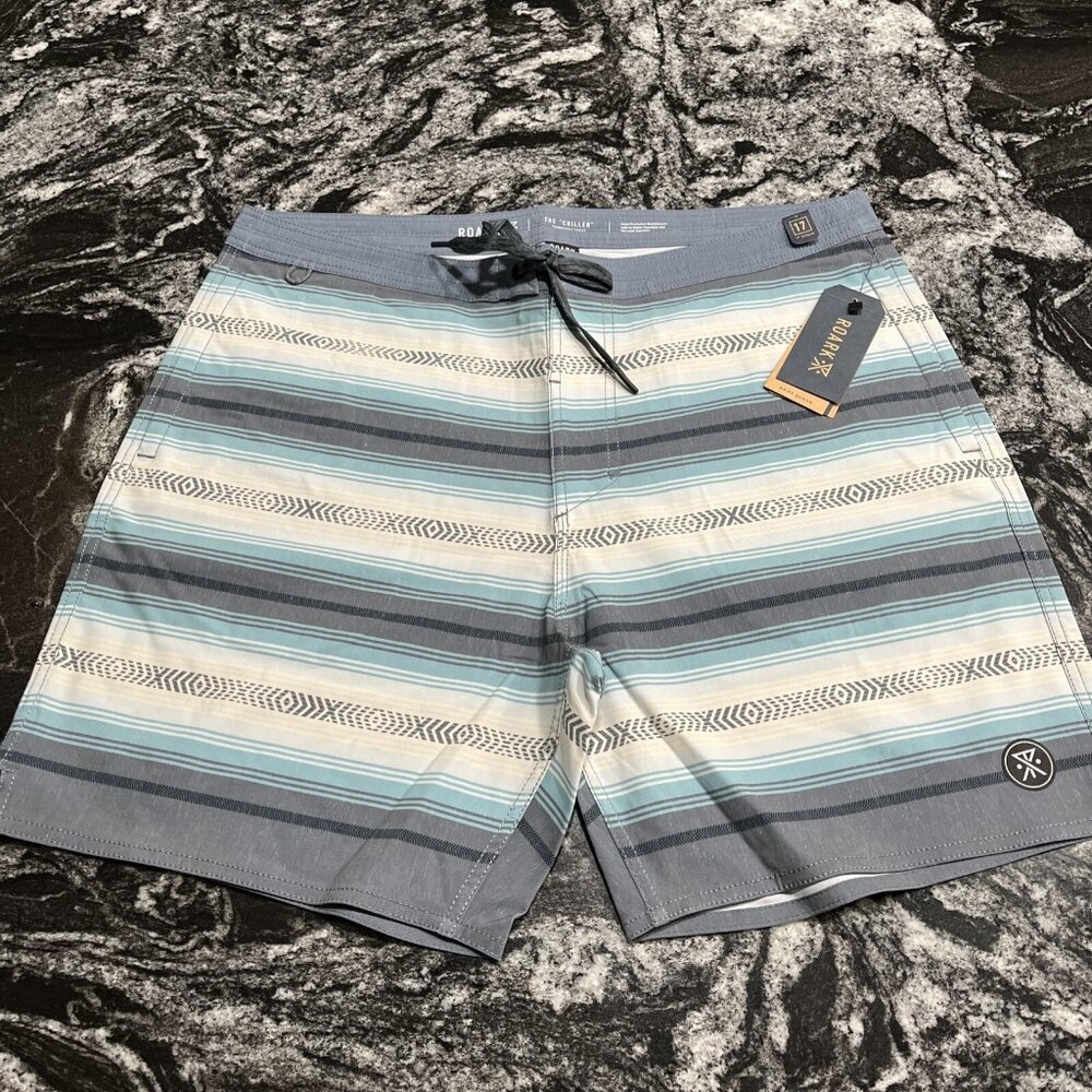 Roark Chiller Serape 17” Boardshorts Dark Sky Mens Size 36 NWT RB407